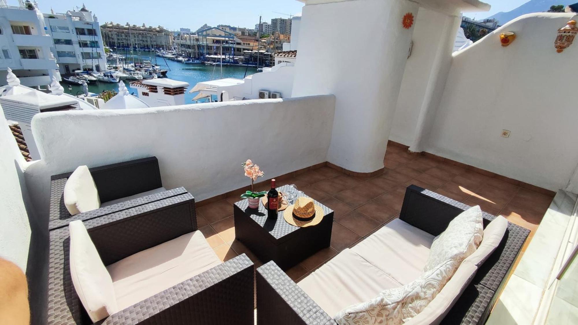 Puerto Marina Luxury Apartment With Sea Views Бенальмадена Экстерьер фото